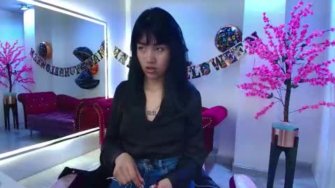 Leia.  online show from 10.29.25