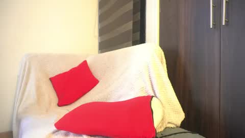 Leah online show from 07.12.26