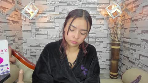 Snapshot of leigh_angels chatting on 12.06.24 LEIGH ANGELS online show from 12.06.24