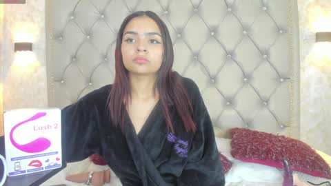 Snapshot of leigh_angels chatting on 12.20.24 LEIGH ANGELS online show from 12.20.24