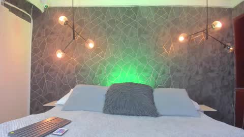 LEIGH ANGELS online show from 11.07.25