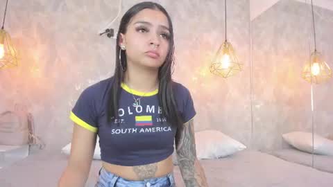 Snapshot of leigh_angels chatting on 06.23.26 LEIGH ANGELS online show from 06.23.26