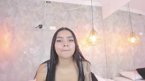 Snapshot of leigh_angels chatting on 07.26.26 LEIGH ANGELS online show from 07.26.26