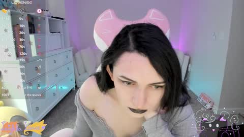 Leighla online show from 10.23.25