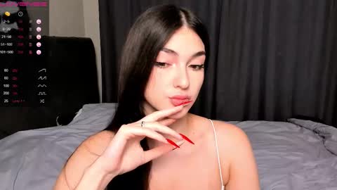 Leila online show from 12.15.25