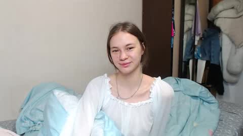 Snapshot of leila_bambi chatting on 02.11.25 leila_bambi online show from 02.11.25