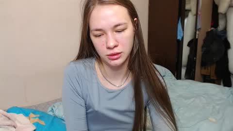 Snapshot of leila_bambi chatting on 02.17.25 leila_bambi online show from 02.17.25