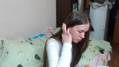 leila_bambi_ online show from 01.14.25
