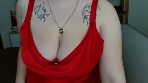 Snapshot of leila_beayte_ chatting on 01.09.25 Leila online show from 01.09.25