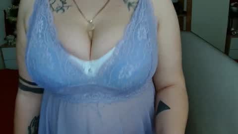 Snapshot of leila_beayte_ chatting on 02.07.25 Leila online show from 02.07.25