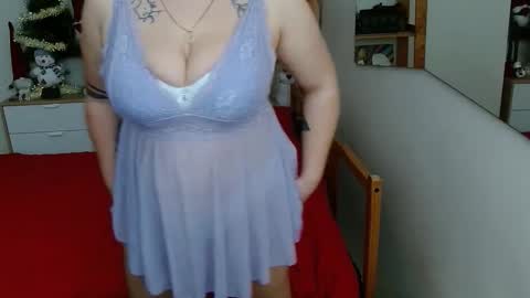 Snapshot of leila_beayte_ chatting on 02.26.25 Leila online show from 02.26.25