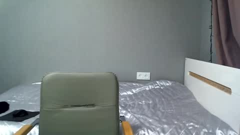 Leila online show from 01.16.25