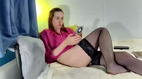 Leila online show from 11.04.25