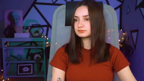 LeilaMurphy online show from 02.21.25