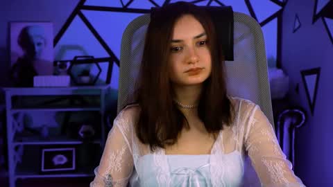 LeilaMurphy online show from 02.22.25