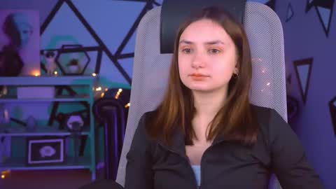 LeilaMurphy online show from 02.25.25