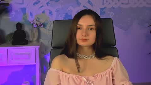 LeilaMurphy online show from 02.26.25