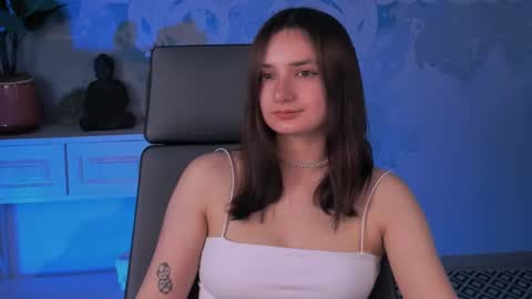 LeilaMurphy online show from 02.28.25