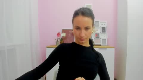 leilabloom online show from 01.17.25