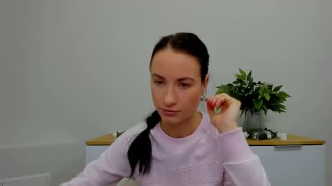 leilabloom online show from 02.03.25