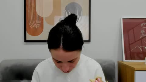 leilabloom online show from 02.09.25