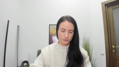 leilabloom online show from 02.16.25