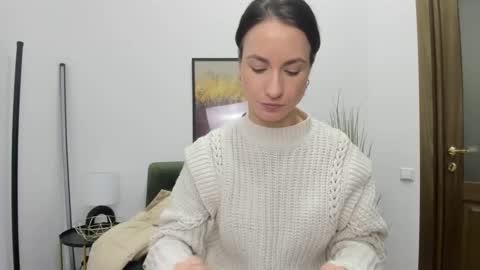 leilabloom online show from 02.16.25