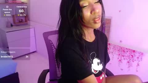 leilaebony_ online show from 09.08.25