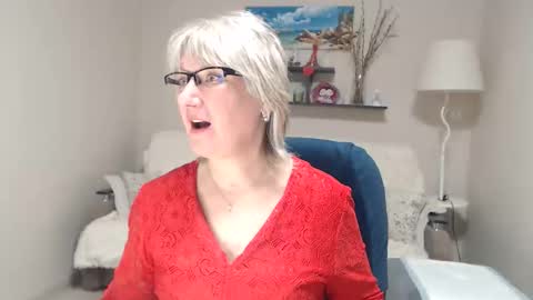 Leila Kinky online show from 02.15.26