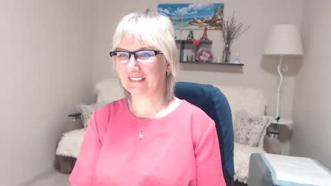 Leila Kinky online show from 04.17.26