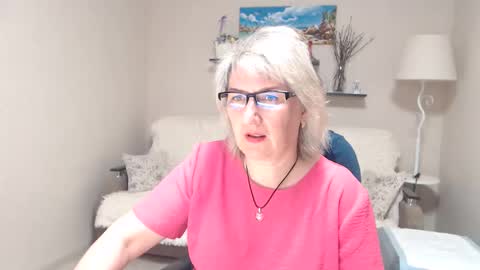 Leila Kinky online show from 05.12.26