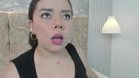 leilapons online show from 10.07.25