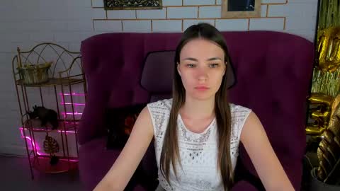 Snapshot of leilarai chatting on 05.22.26 Leila Rai online show from 05.22.26