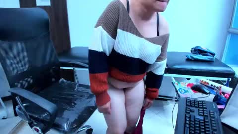 Leila online show from 04.18.26