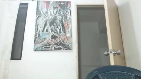 Snapshot of leily_ass chatting on 10.23.25 leily online show from 10.23.25