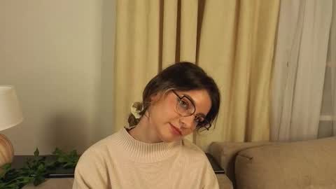 Snapshot of lelahcaminero chatting on 10.24.25 Alexandria online show from 10.24.25