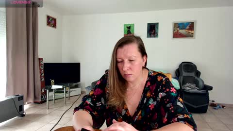 YOUR ELENA online show from 01.20.25