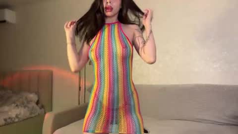 2 shy lemons 1 peach online show from 12.03.25