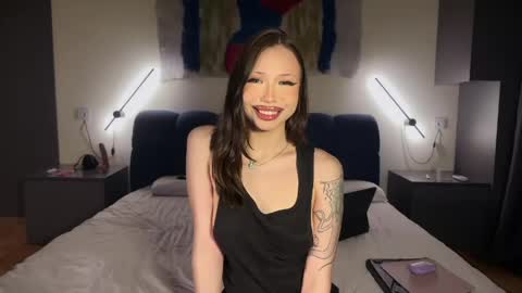 2 shy lemons 1 peach online show from 03.01.26