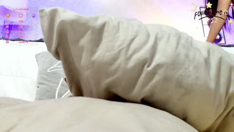 Snapshot of lena_helleen chatting on 01.27.25 lena online show from 01.27.25