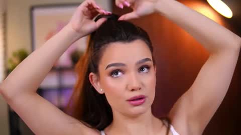 Lena Laurent online show from 03.27.26