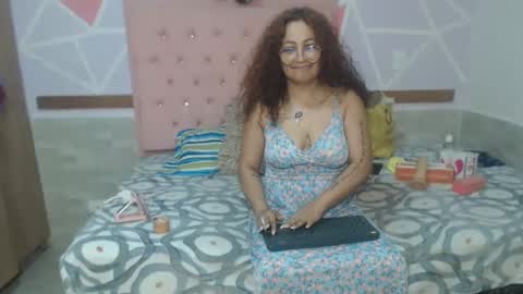 lena_lawson online show from 12.12.24