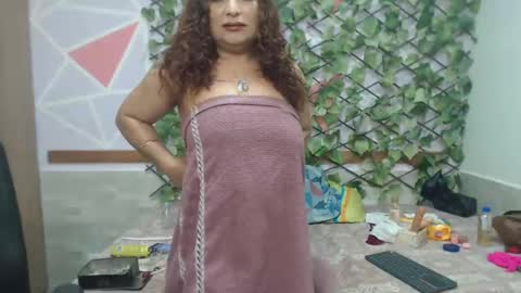 lena_lawson online show from 02.08.25