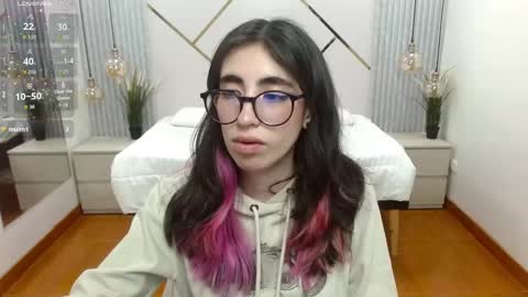 Lena online show from 09.20.25