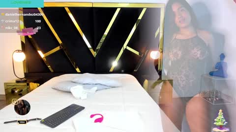 Snapshot of lena_rousseau chatting on 12.13.24 Lena Rousseau  online show from 12.13.24