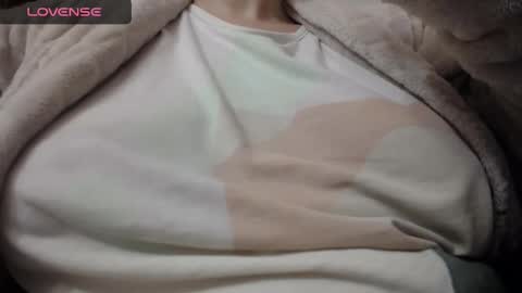 Snapshot of lenagolden chatting on 01.29.25 lenagolden online show from 01.29.25