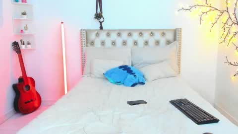 Lena  online show from 04.10.26