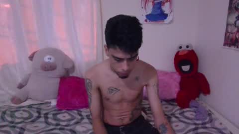 Snapshot of leniscram chatting on 02.13.25 leniscram online show from 02.13.25