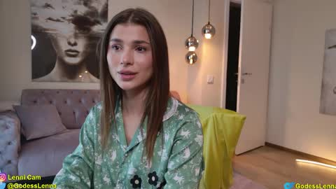 Snapshot of lenna_godess chatting on 05.12.26 Lenna Goddess online show from 05.12.26