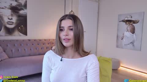 Snapshot of lenna_godess chatting on 06.17.26 Lenna Goddess online show from 06.17.26